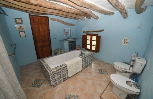 Orgiva House | Stunning Villa with Sauna, Swimming Pool and Yoga Space