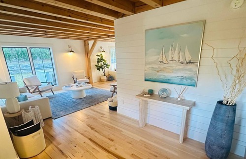 Tisbury Cottage | Stunning Vineyard Haven Retreat with Pool, Guest House & Prime Location