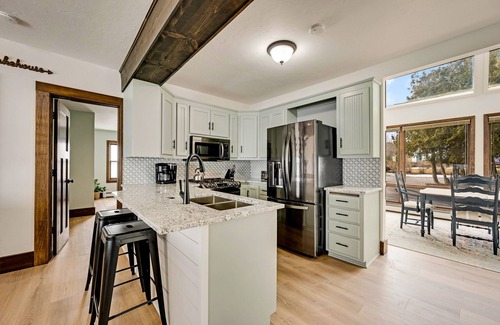 Sturgeon Bay House | Stunning waterfront location in Sturgeon Bay! Dog friendly!