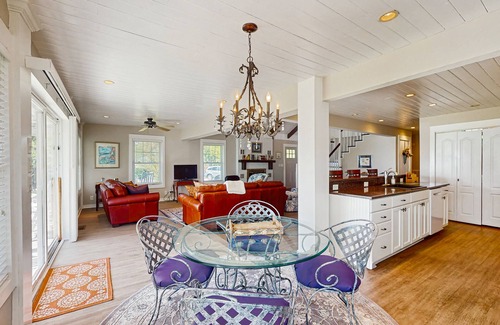 Sea Trail House | Stunning waterfront coastal home close to the beach and local attractions