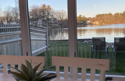 Amesbury Apartment | Stunning waterfront retreat on lake Attitash- Dog friendly