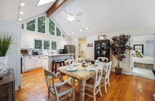 Westlake Corner House | Stunning Wide-Water Views, Private Dock, Spacious Deck, Kayaks & Paddle board