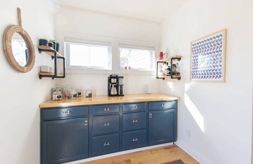 South Yarmouth House | Stunningly Decorated Home with Hot Tub!