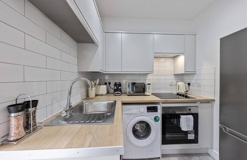 Lansbury Apartment | Sturry Street Apartments
