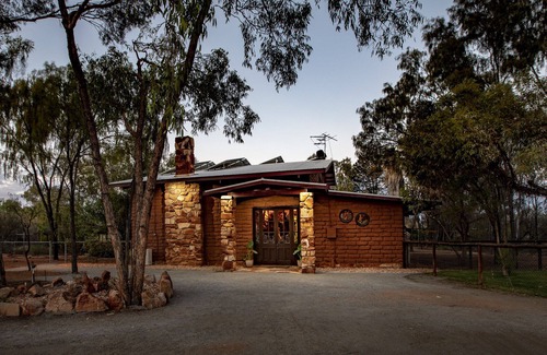 Connellan House | Sturt Desert Pea House