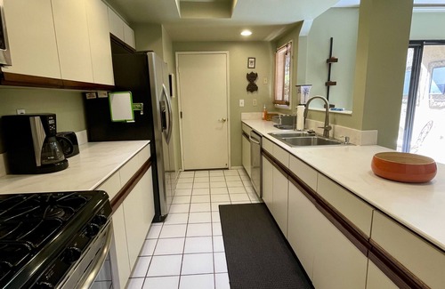 Baristo Condo | Style and Serenity 1 mile from downtown Palm Springs!