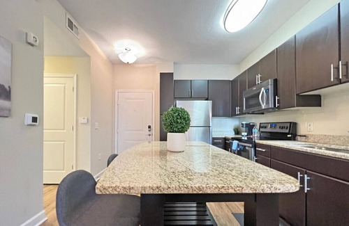 Carver City - Lincoln Gardens Apartment | Style & Comfort in Central Tampa, Near Everything