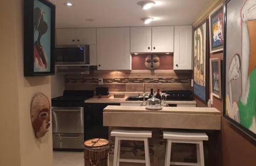 Central Business District House | Style & Comfort