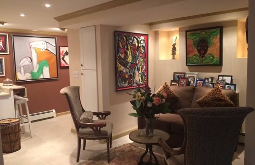 Central Business District House | Style & Comfort