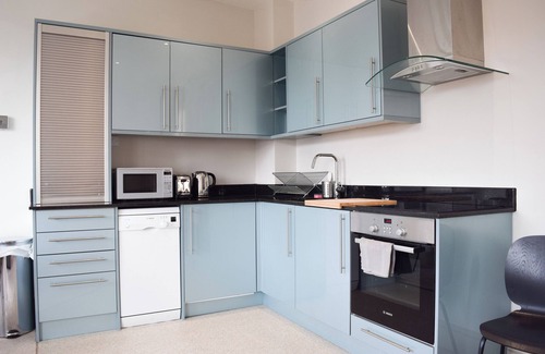 Hammersmith Apartment | Stylish 1 BDR Flat Hammersmith