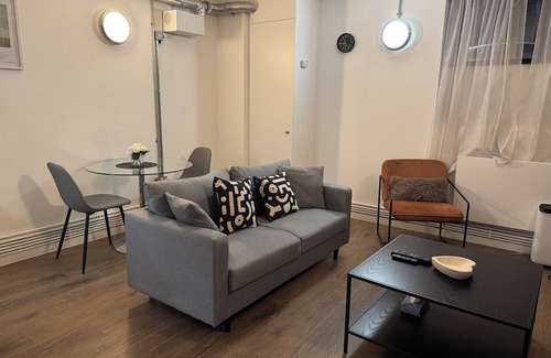 Dalston Apartment | Stylish 1 Bed Flat Close to Dalston Junction Station, Dalston
