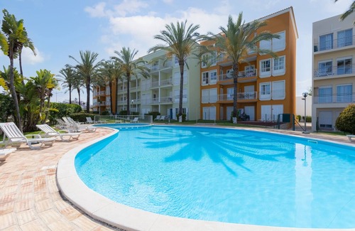 Patio Apartment | Stylish 1 bedroom apart at Corcovada with pool