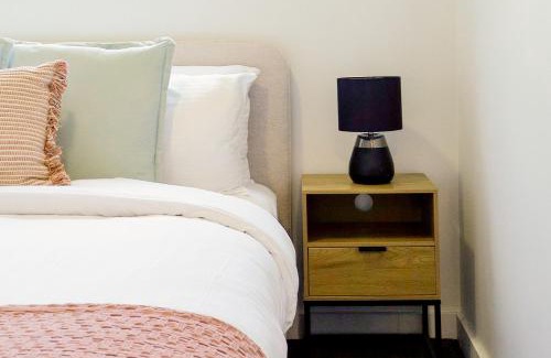East Melbourne Apartment | Stylish 1 Bedroom Apartment Near MCG