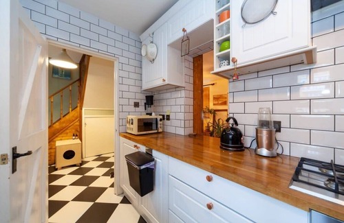 Homerton Apartment | Stylish 1 Bedroom Apartment in Hackney