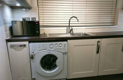 Leyton Apartment | Stylish 1 bedroom flat for 3 guest