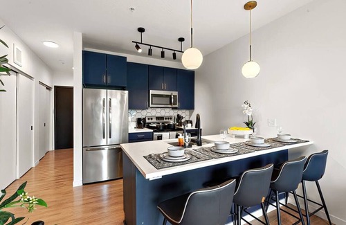 Downtown Minneapolis Condo | Stylish 1B in DT Minneapolis, Minutes to Minneapolis Convention Center & US Bank
