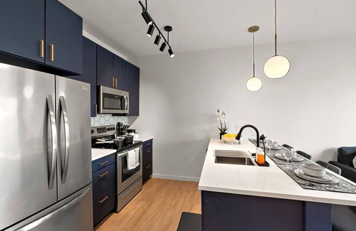 Downtown Minneapolis Condo | Stylish 1B in DT Minneapolis, Minutes to Minneapolis Convention Center & US Bank