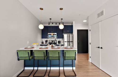 Downtown Minneapolis Condo | Stylish 1B in DT Minneapolis, Minutes to Minneapolis Convention Center & US Bank