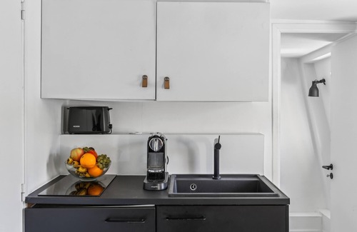 Arts-et-Metiers Apartment | Stylish 1BR Flat near Place de la Republique