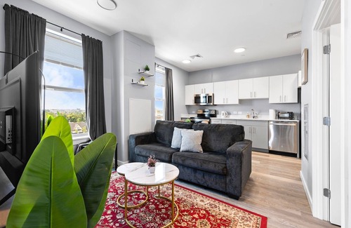 Everett Apartment | Stylish 1BR Near Encore 9386