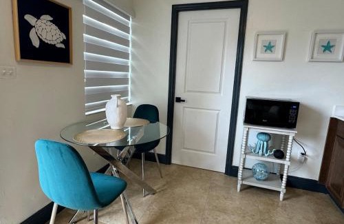 Hialeah Apartment | Stylish 1BR Near Miami Airport & Port!