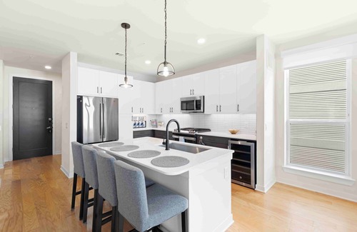 Washington Ave./ Memorial Park Apartment | Stylish 1BR Retreat in Houston’s Sawyer Yards Art District Minutes to Downtown