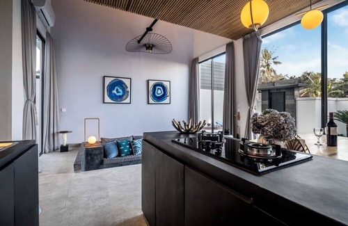 Pererenan Villa | Stylish 2 BD Villa w/Pool & Office in Pererenan