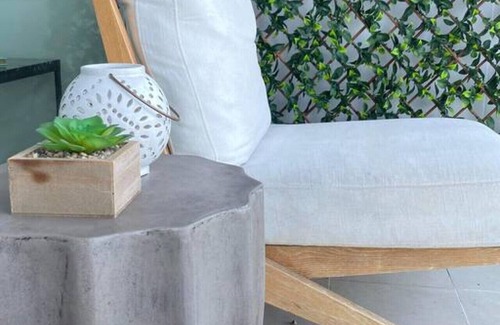 Darlinghurst Apartment | Stylish 2 Bed Apt +24/7 Concierge + Pool + Sauna