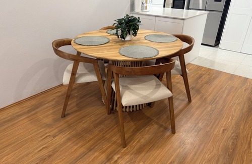 Soldiers Point Apartment | Stylish 2-bed coastal apartment near beach & marina – perfect for relax or work.