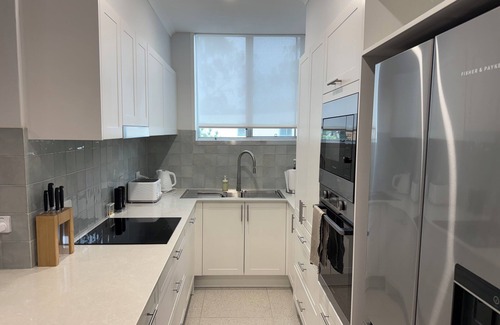 Soldiers Point Apartment | Stylish 2-bed coastal apartment near beach & marina – perfect for relax or work.