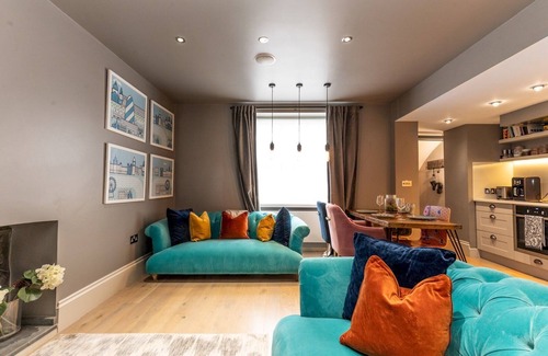 Colville Apartment | Stylish 2-Bed Flat Near Portobello & Notting Hill | Pass the Keys