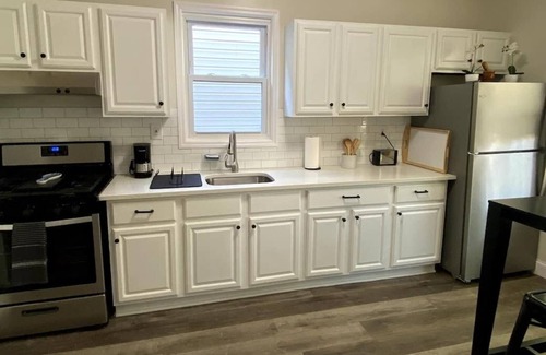 Irvington Apartment | Stylish 2-bedroom apartment