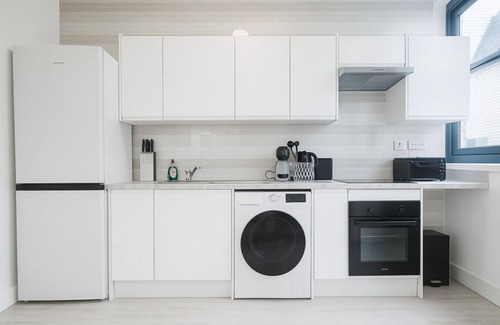 Soho Apartment | Stylish 2-Bedroom Apartment in the Heart of Soho