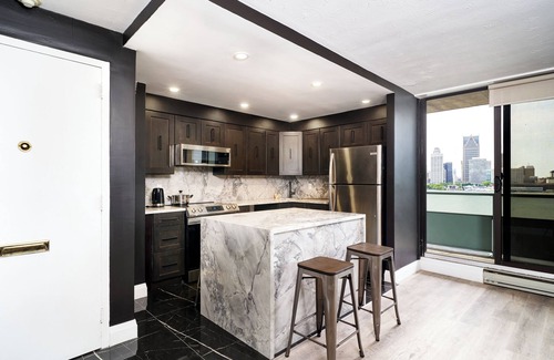 Windsor Condo | Stylish 2 Bedroom Executive Suite