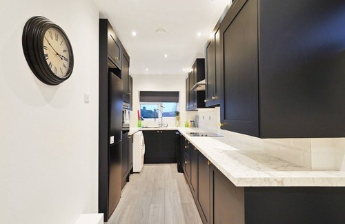 Cavendish Apartment | Stylish 2-Bedroom Flat in Prime London Location