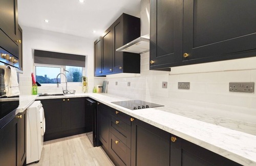 Cavendish Apartment | Stylish 2-Bedroom Flat in Prime London Location