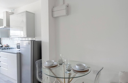 Rochester Apartment | Stylish 2-Bedroom Retreat in Downtown Rochester