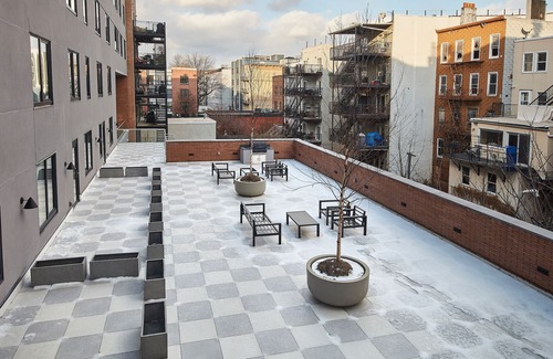 Hoboken Apartment | Stylish 2 BR w Roof Deck Access - Mins to NYC