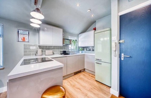 Pontcanna Apartment | Stylish 2Bed Apartment 10min to Centre with Garden