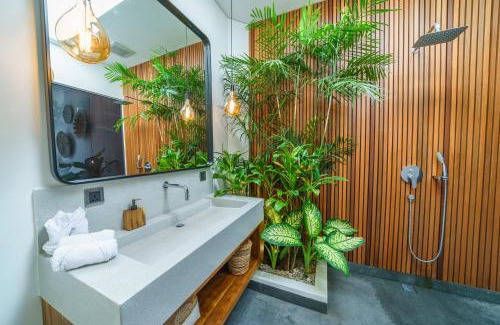 Padonan Villa | Stylish 2bedroom Villa Canggu Padonan