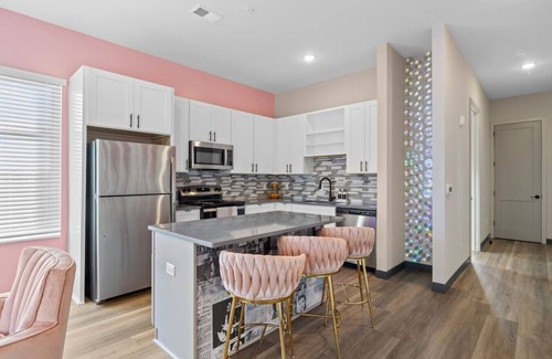 South Nashville Apartment | Stylish 2BR Close to Nashville’s Best Attractions!