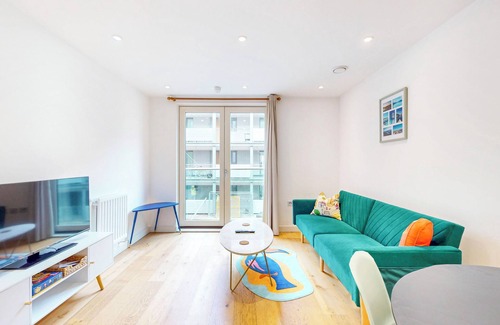 De Beauvoir Apartment | Stylish 2BR Flat Walking Distance to Shoreditch