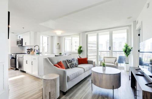 Crystal City Apartment | Stylish 2BR Haven - Minutes from DC & Airport