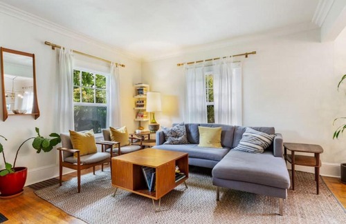 Ladd's Addition House | Stylish 2BR in Historic SE Ladds Addition