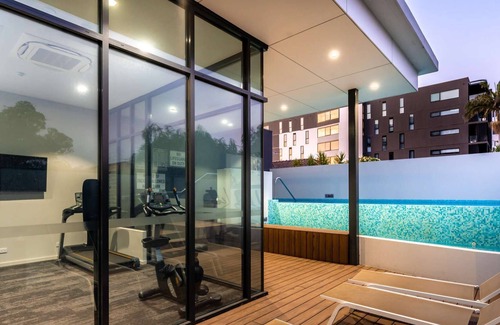 Como Apartment | Stylish 2BR riverside apartment w/ shared rooftop terrace, pool and gym