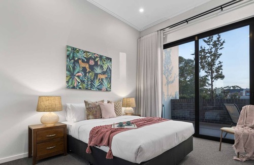 Como Apartment | Stylish 2BR riverside apartment w/ shared rooftop terrace, pool and gym