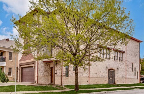 Knox - Henderson House | Stylish 3-BDRM Home/Near DT/Walk to Bars & Shops
