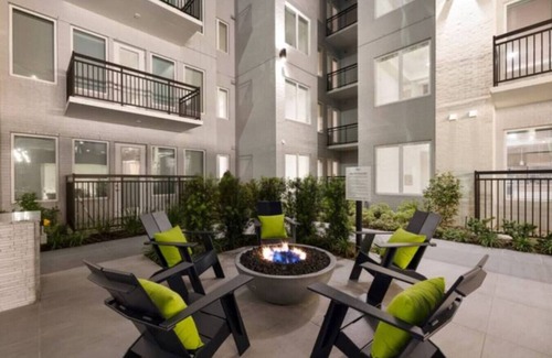 Houston Apartment | Stylish 3-Bed, 2.5-Bath Furnished Retreat
