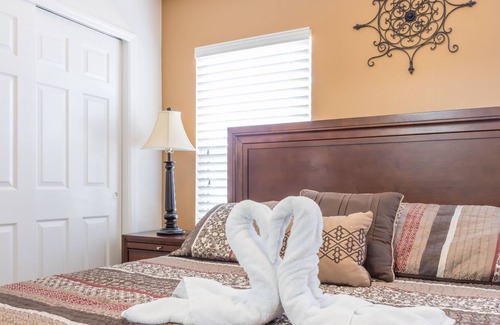 Crestwynd Bay House | Stylish 3 bed townhouse located in Crestwnyd Bay, just minutes from Disney World