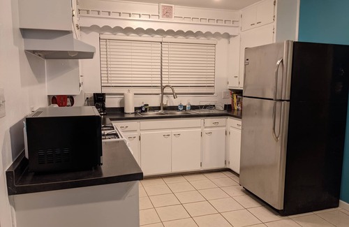 Alamogordo House | Stylish 3 Bedroom 2 bath home for the whole family.